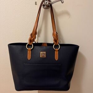 NWOT Dooney & Bourke Saffiano Leather Tammy Tote